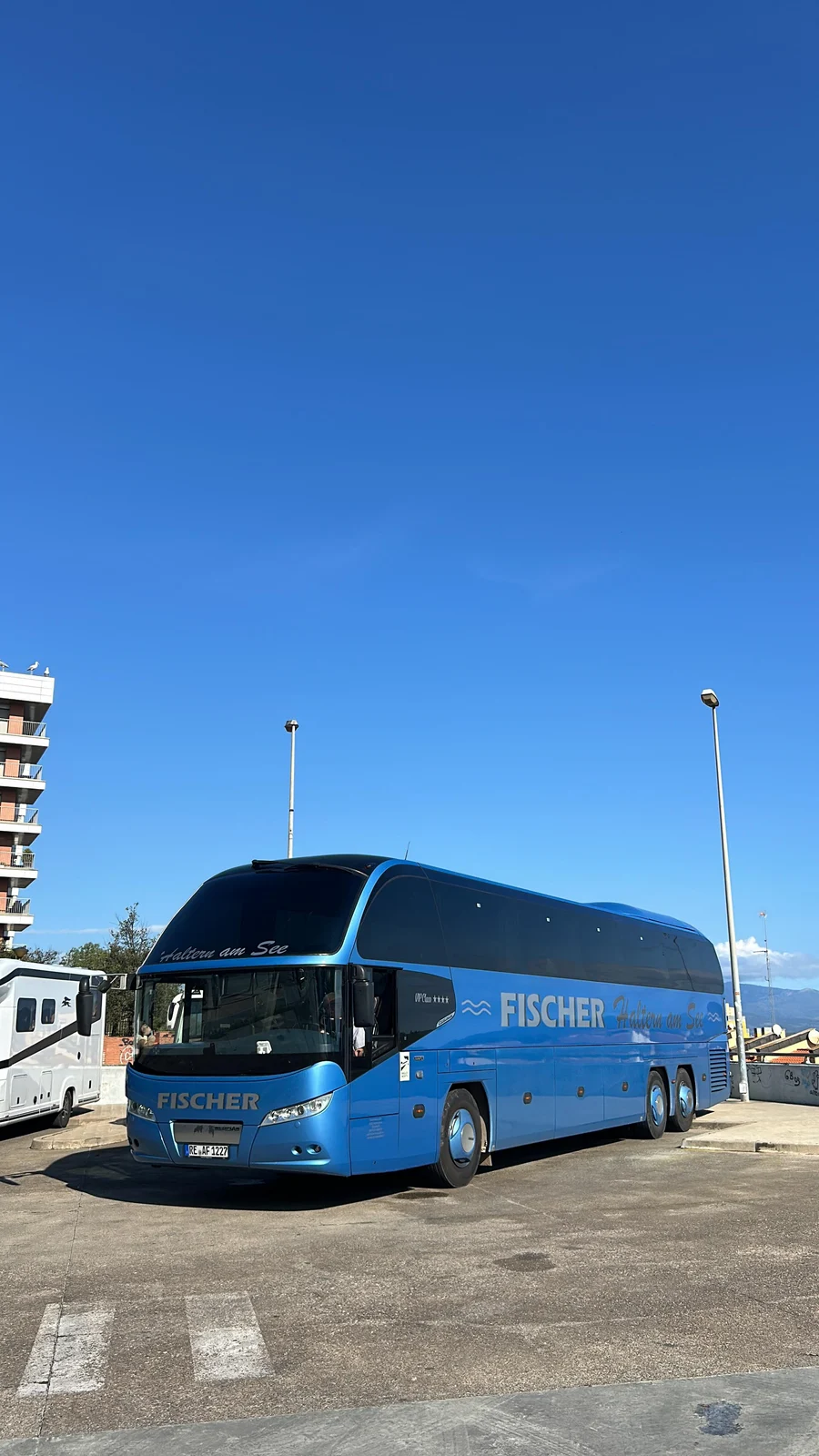 Blauer Neoplan Cityliner L von Fischer Bustouristik